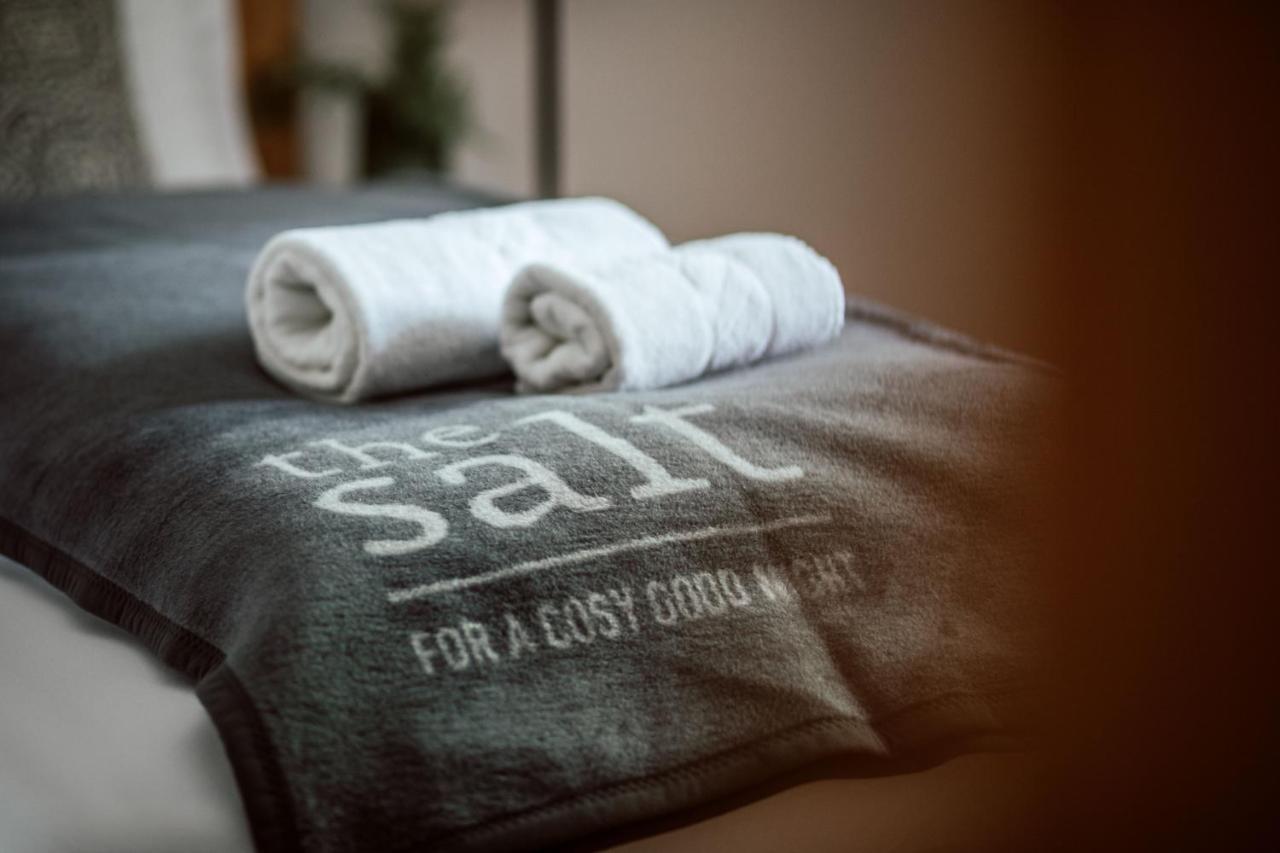 The Salt Residences Халайн Екстериор снимка